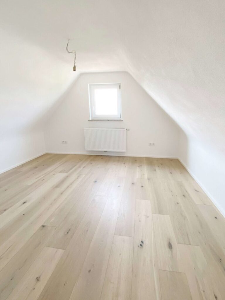 Weiteres Zimmer im DG