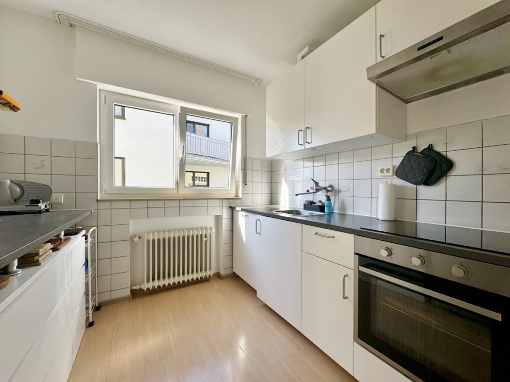 Küche Wohnung Hochparterre