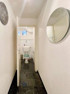 WC 1. OG