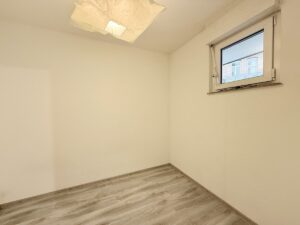 Kleines abgetrenntes Zimmer