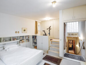 Schlazimmer 1 im OG rechte DHH