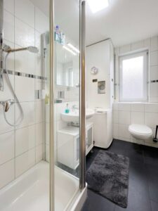 Badezimmer DG