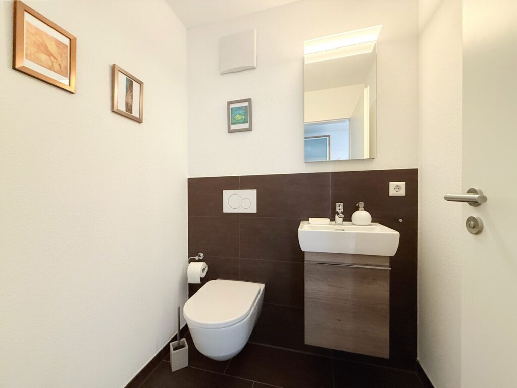 Separates Gäste-WC