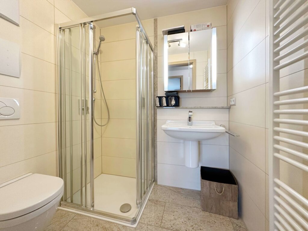Badezimmer 2