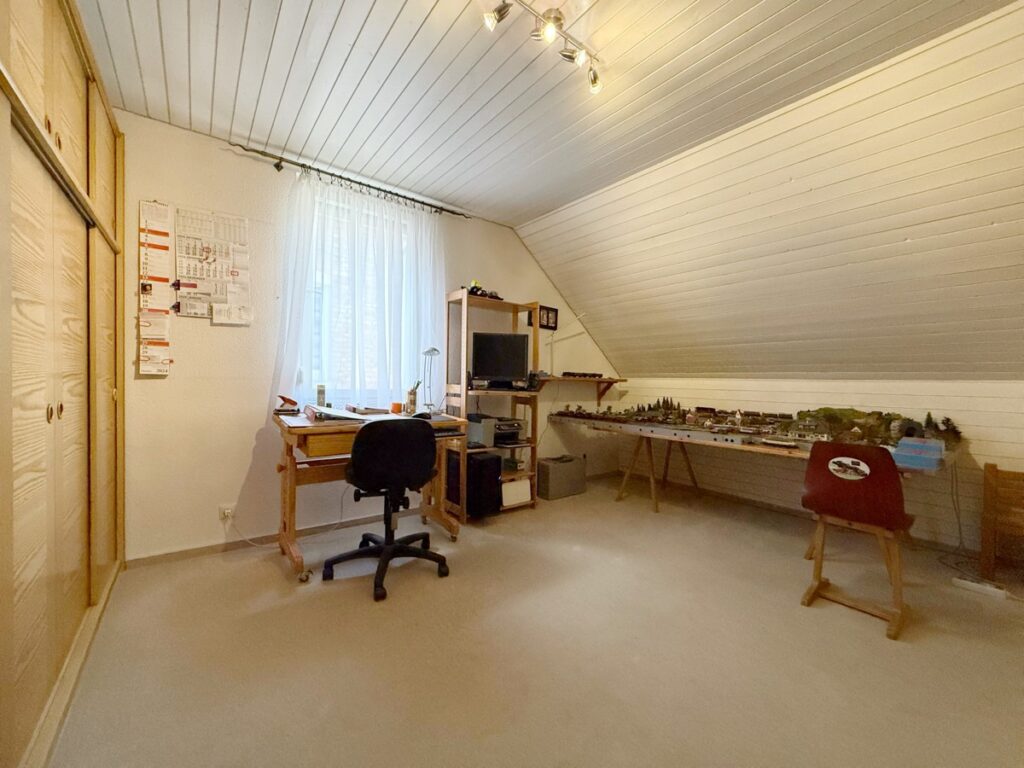 DG-Arbeitszimmer