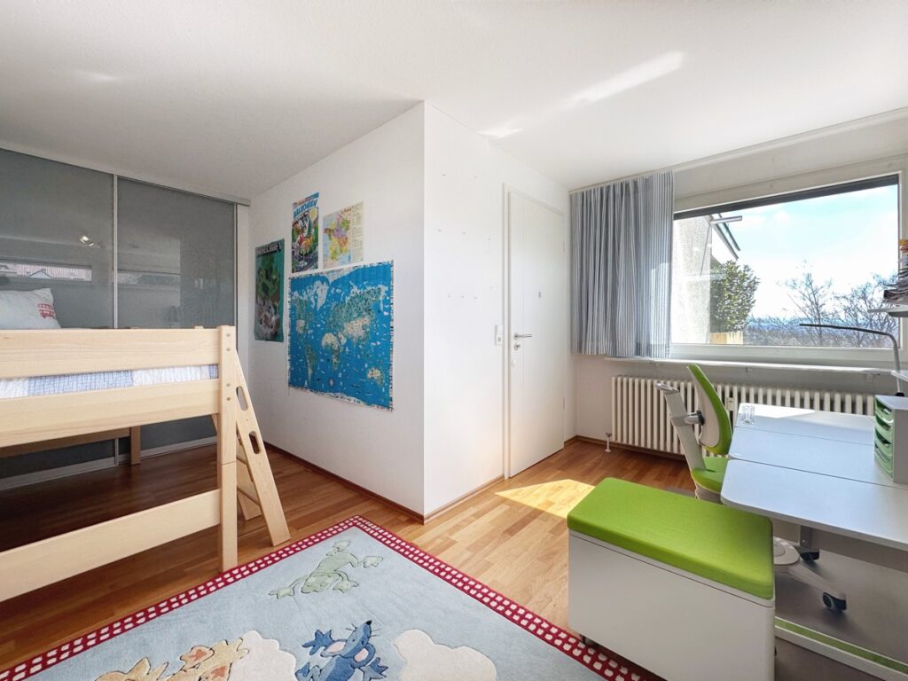 Weiteres Zimmer im Dachgeschoss