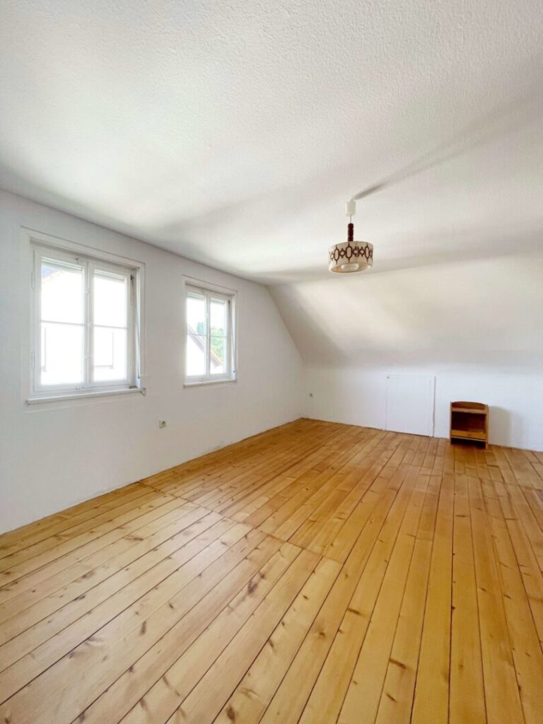 Wohnzimmer DG