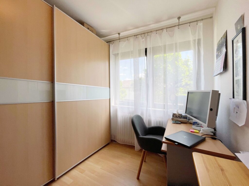 Arbeitszimmer
