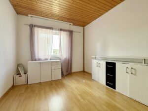Kinder-, Arbeits- oder Gästezimmer Wohnung Hochparterre