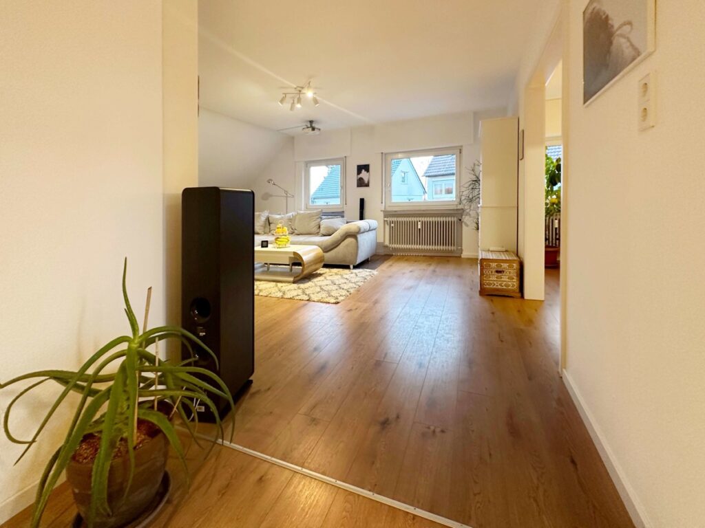 Wohnzimmer DG