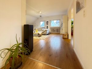 Wohnzimmer DG