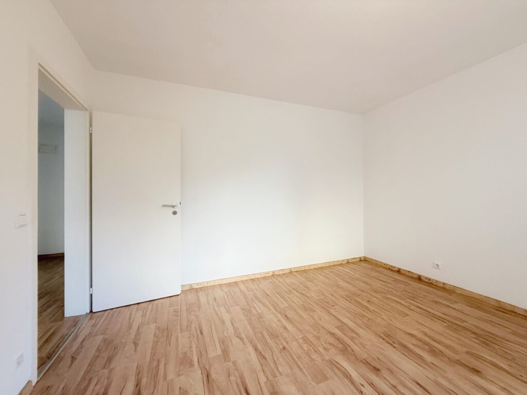 Kinder- oder Schlafzimmer im Hochparterre
