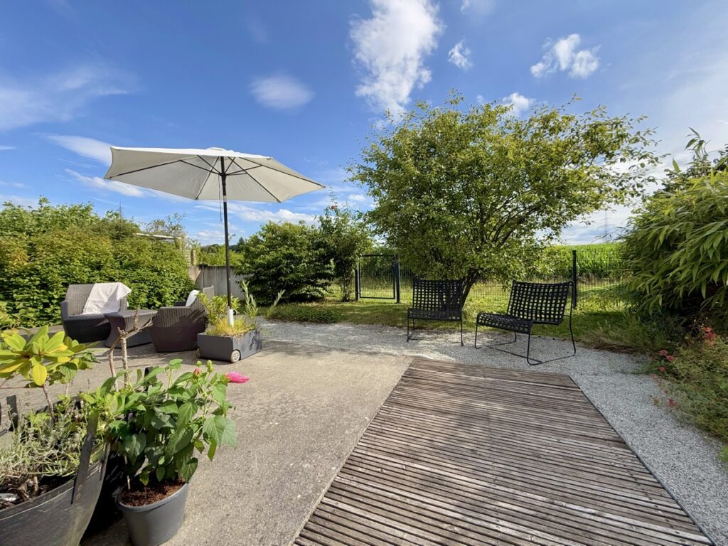 Terrasse und Garten