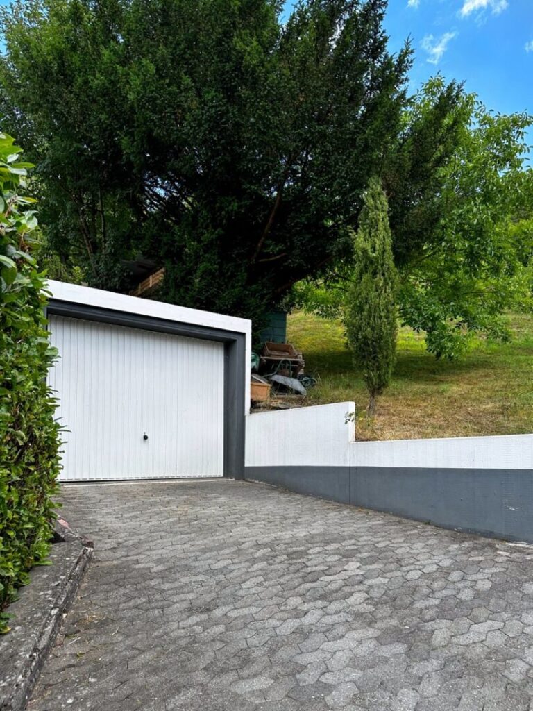 Garage 2