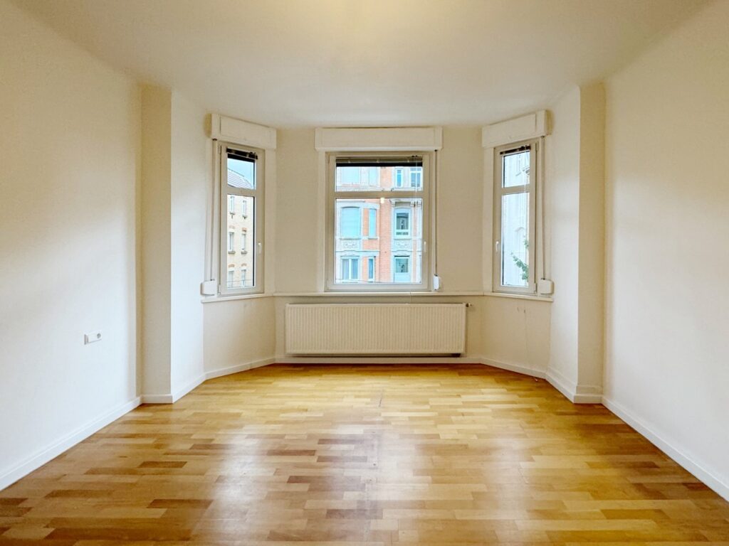 Schlafzimmer mit Erker