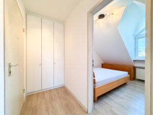 Flur und Schlafzimmer