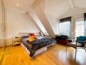 Schlafzimmer DG