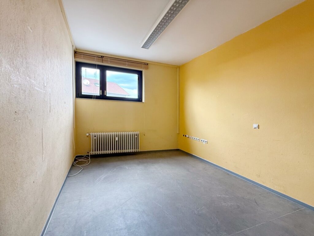 Gewerbeeinheit 2
