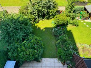 Terrasse mit Garten