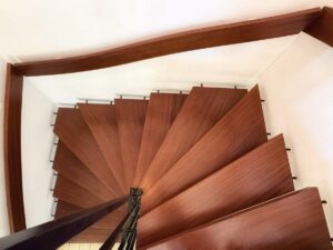 Treppenstufen in Wenge Holz