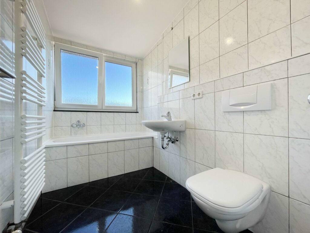Badezimmer 2
