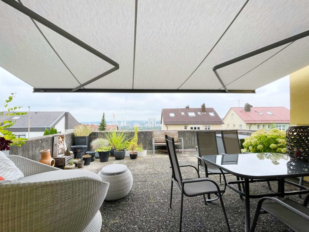 Elektrische Markise für sonnige Tage