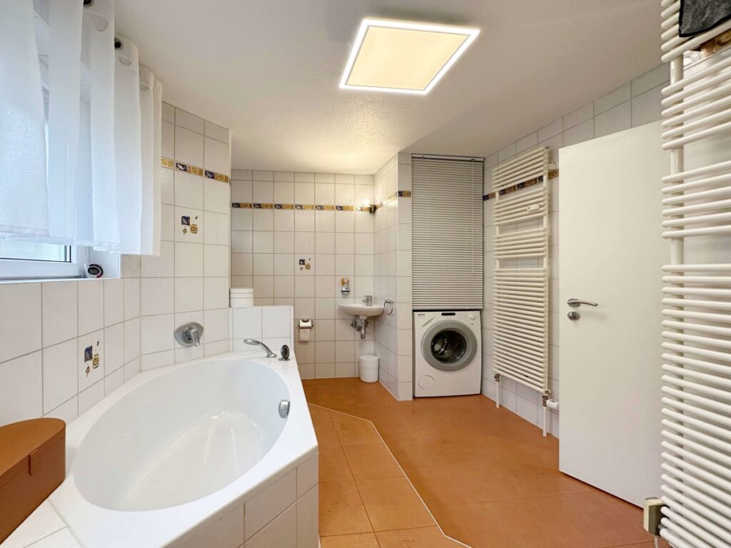 Badezimmer EG