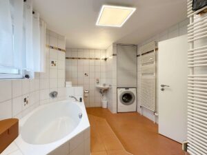 Badezimmer EG