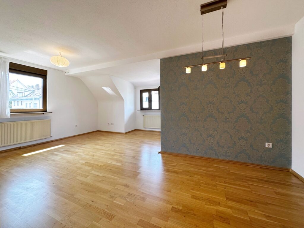 Wohnzimmer DG