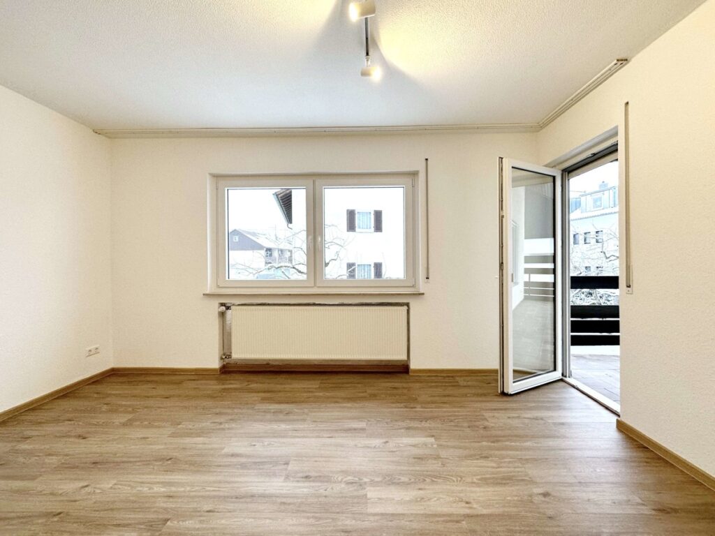 eines der Zimmer im EG