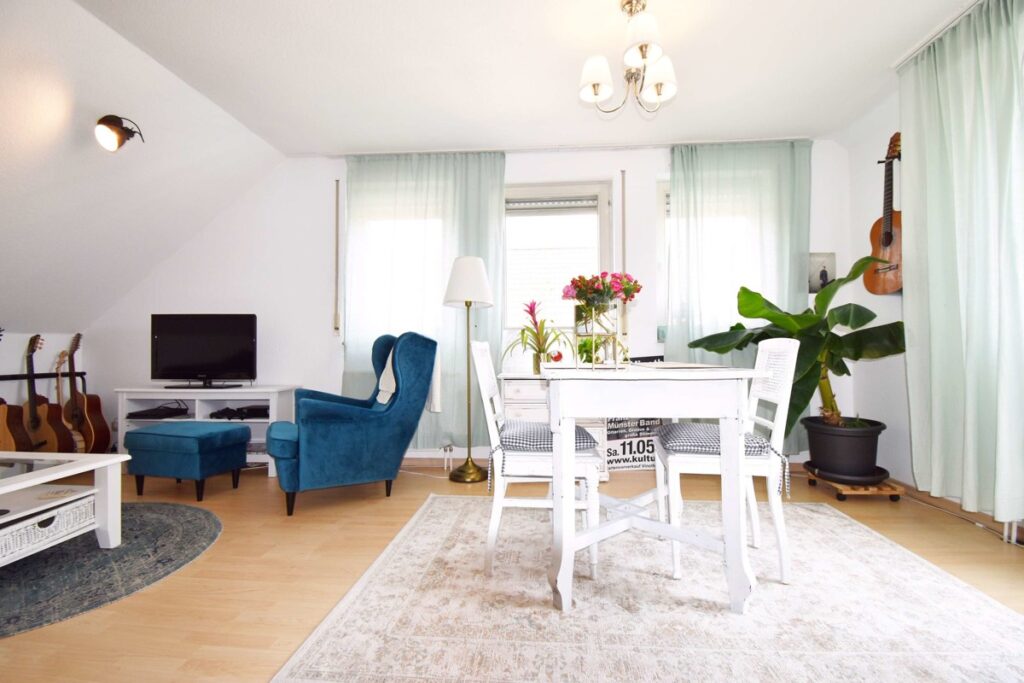 Wohn- Esszimmer