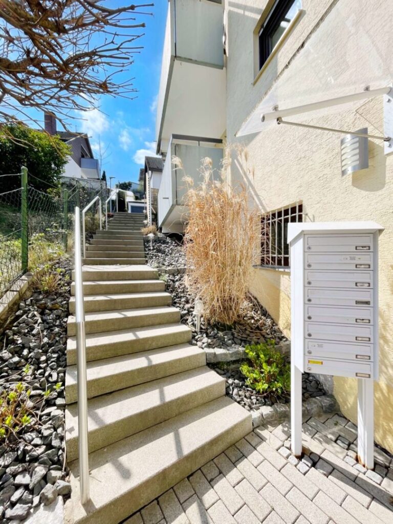 Treppe zum Haus