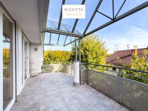 überdachter Südbalkon
