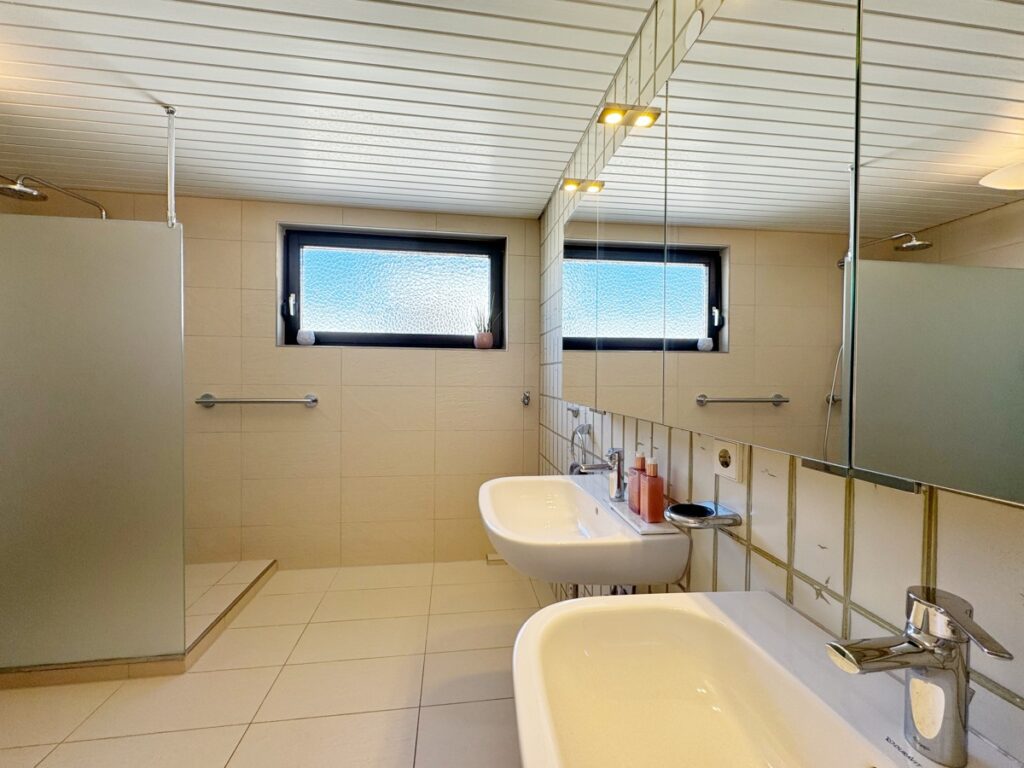 OG Badezimmer