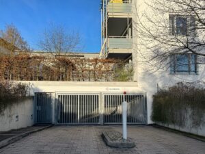Tiefgarageneinfahrt