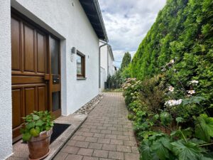 Hausansicht seitlich
