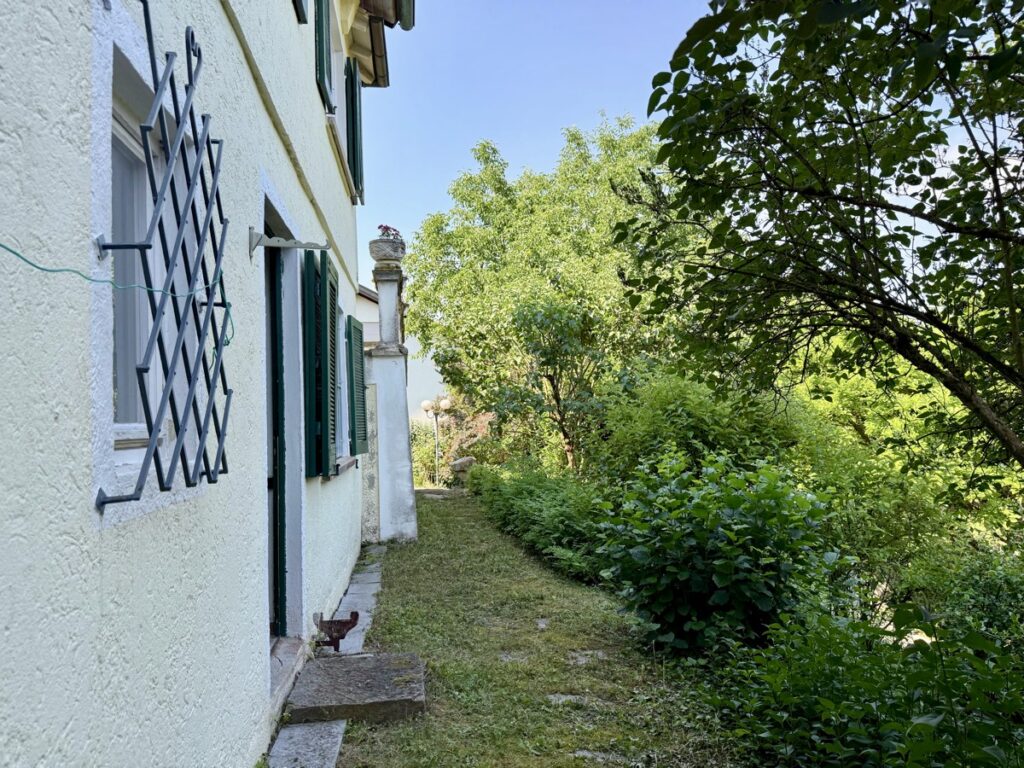 Zusätzlich separater Zugang ins UG