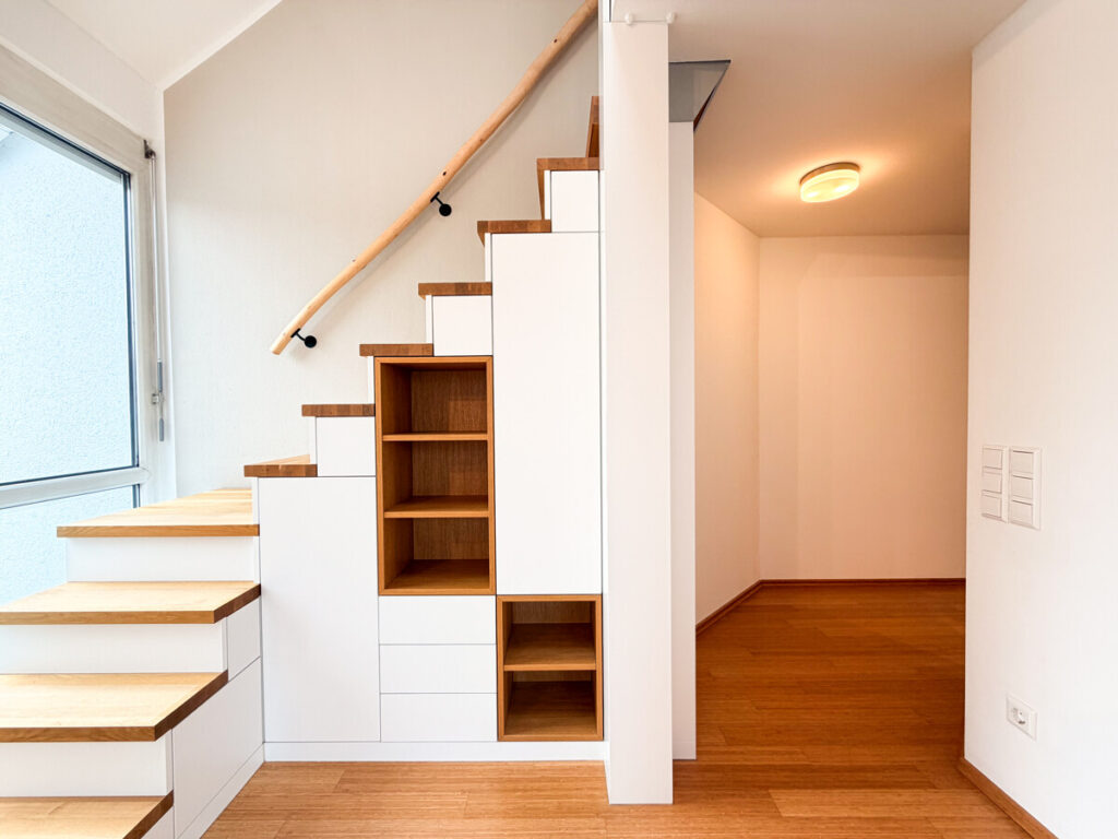 Flur mit Einbauschrank