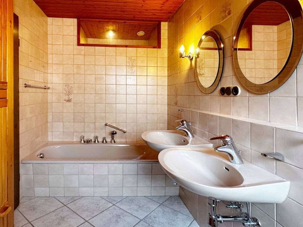 Badezimmer OG (2)