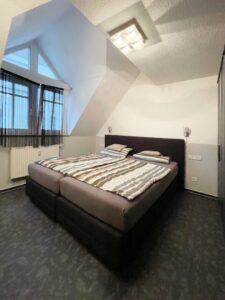 Schlafzimmer 1. OG