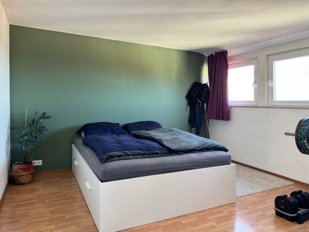 DG-rechts Schlafzimmer