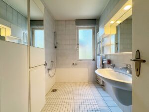 EG-Badezimmer