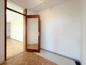 Flurbereich zwischen Schlafzimmer und Bad