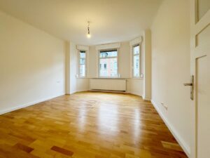 Schlafzimmer mit Erker