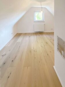 Weiteres Zimmer im DG