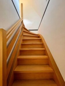 Treppe zur Wohnung