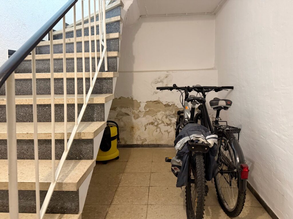 Feuchtigkeitsschaden im UG