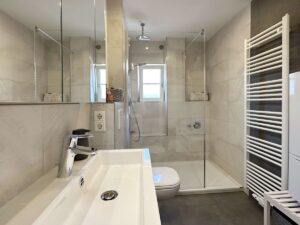 Badezimmer mit Tageslichtbad