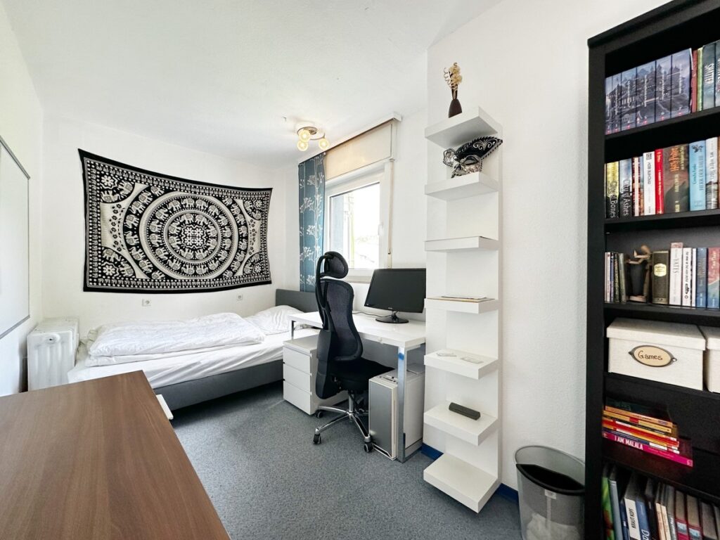 Weiteres Kinderzimmer DG
