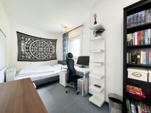 Weiteres Kinderzimmer DG